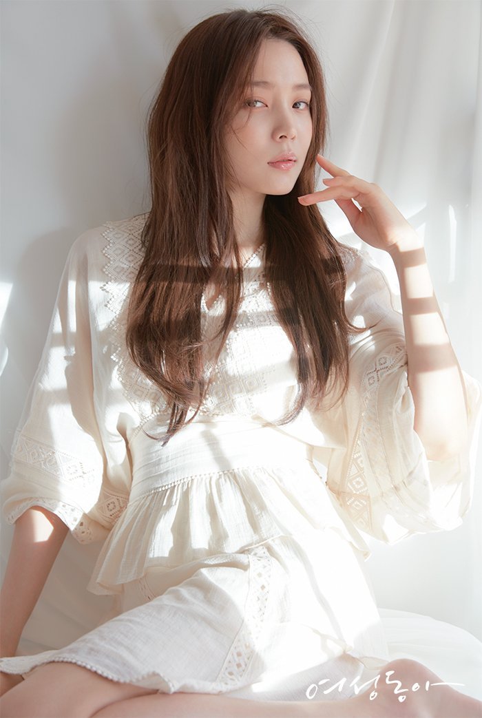 So-hee Yoon Sexy and Hottest Photos , Latest Pics