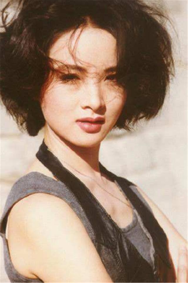 Lan Xie Sexy and Hottest Photos , Latest Pics