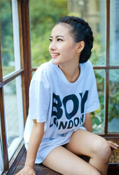 Tong Wan Sexy and Hottest Photos , Latest Pics