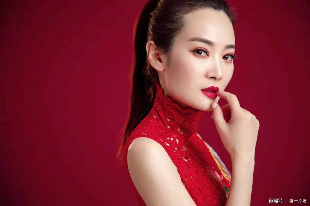 Haitang Wu Sexy and Hottest Photos , Latest Pics
