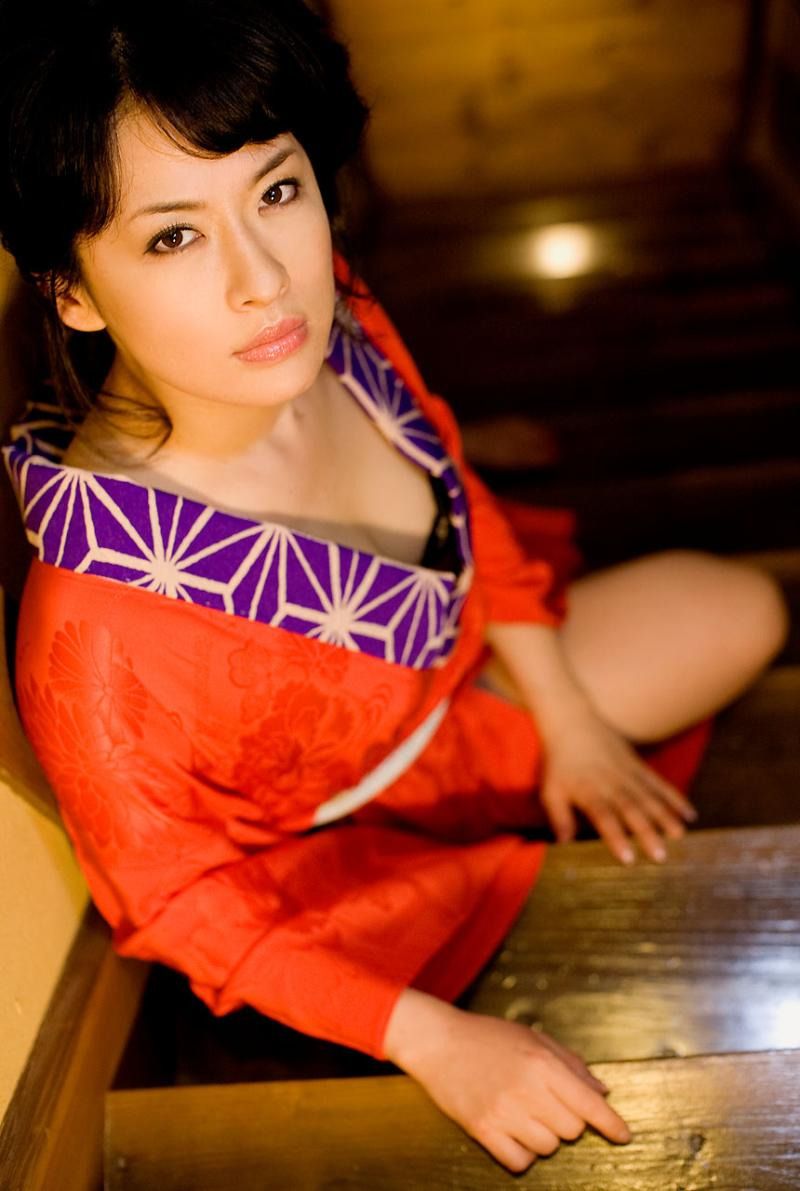 Sawa Suzuki Sexy and Hottest Photos , Latest Pics