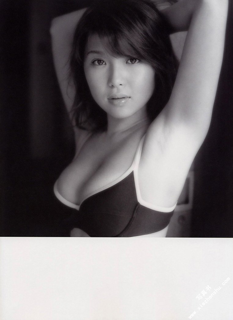 Aki Kawamura Sexy and Hottest Photos , Latest Pics
