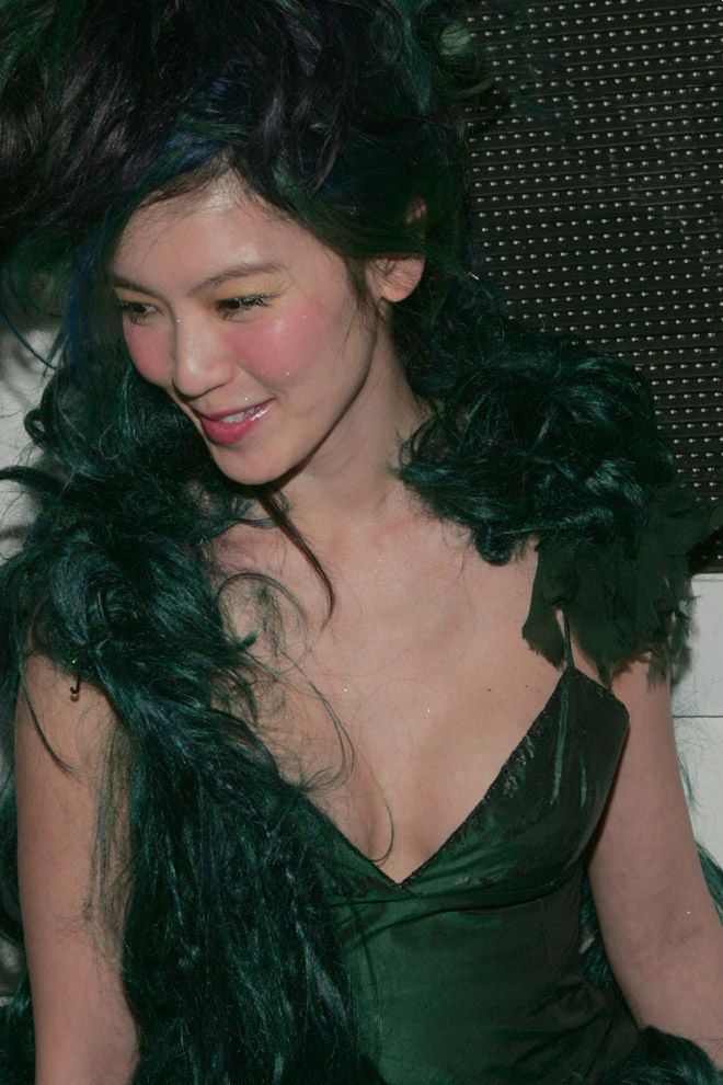 Kelly Lin Sexy and Hottest Photos , Latest Pics