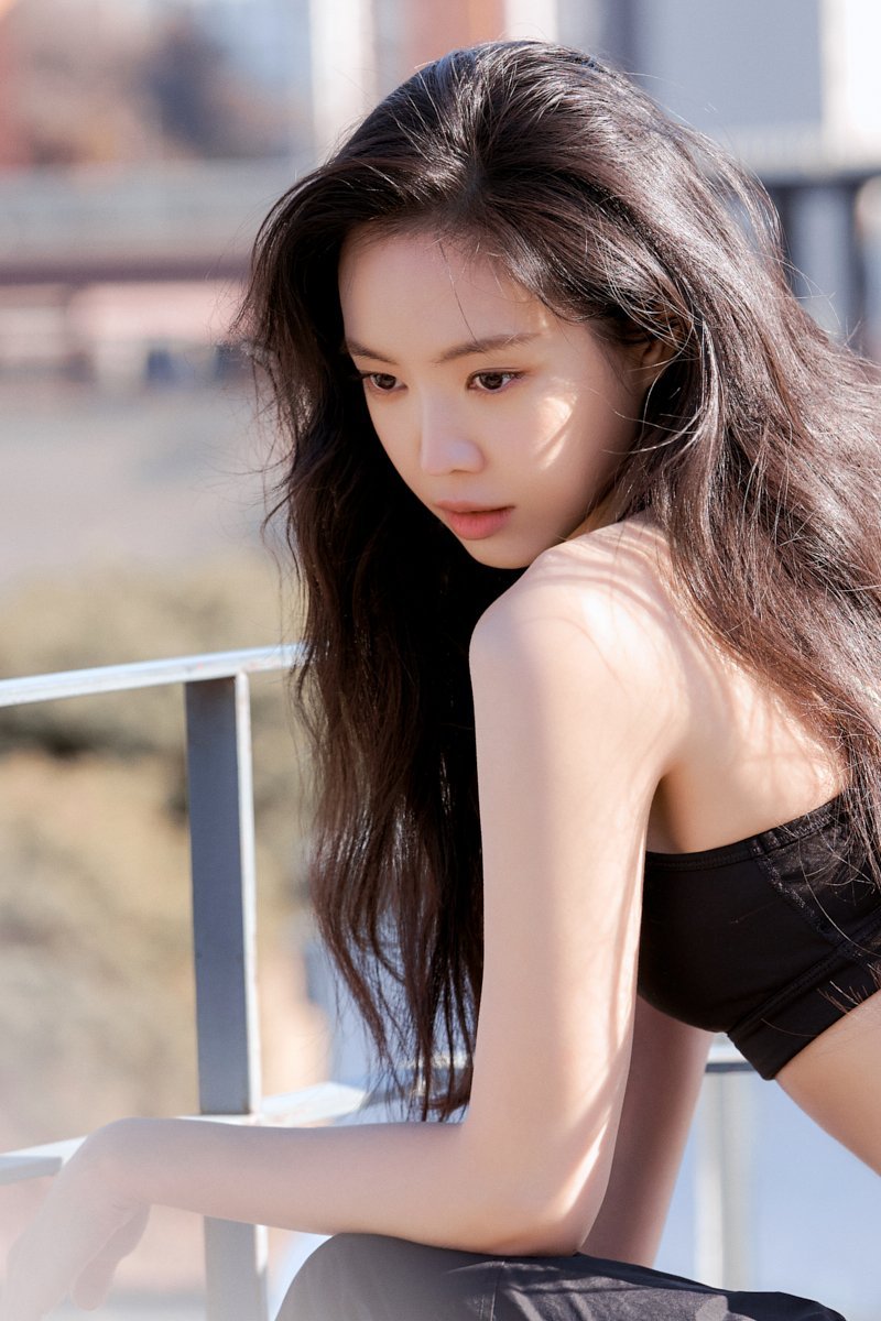 Na-Eun Son Sexy and Hottest Photos , Latest Pics