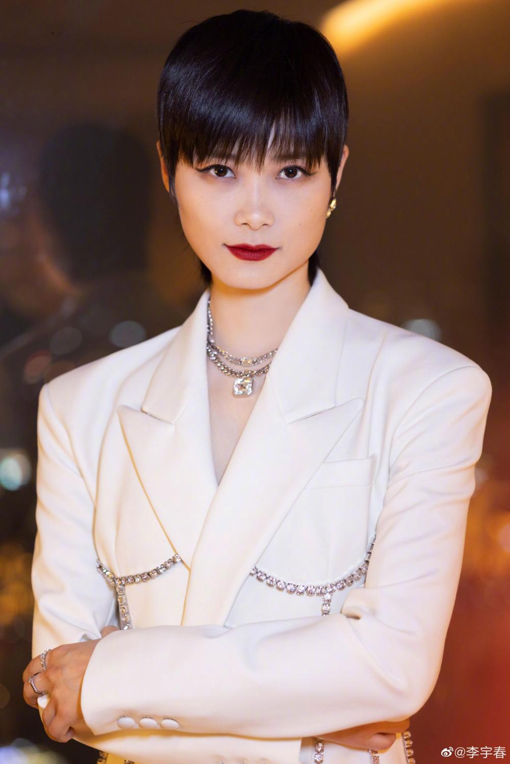 Yuchun Li Sexy and Hottest Photos , Latest Pics