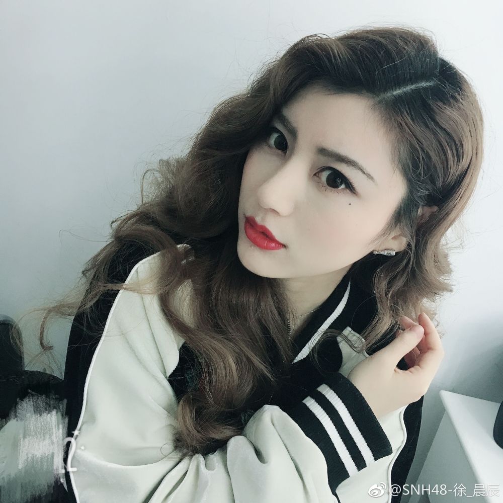 Chenchen Xu Sexy and Hottest Photos , Latest Pics
