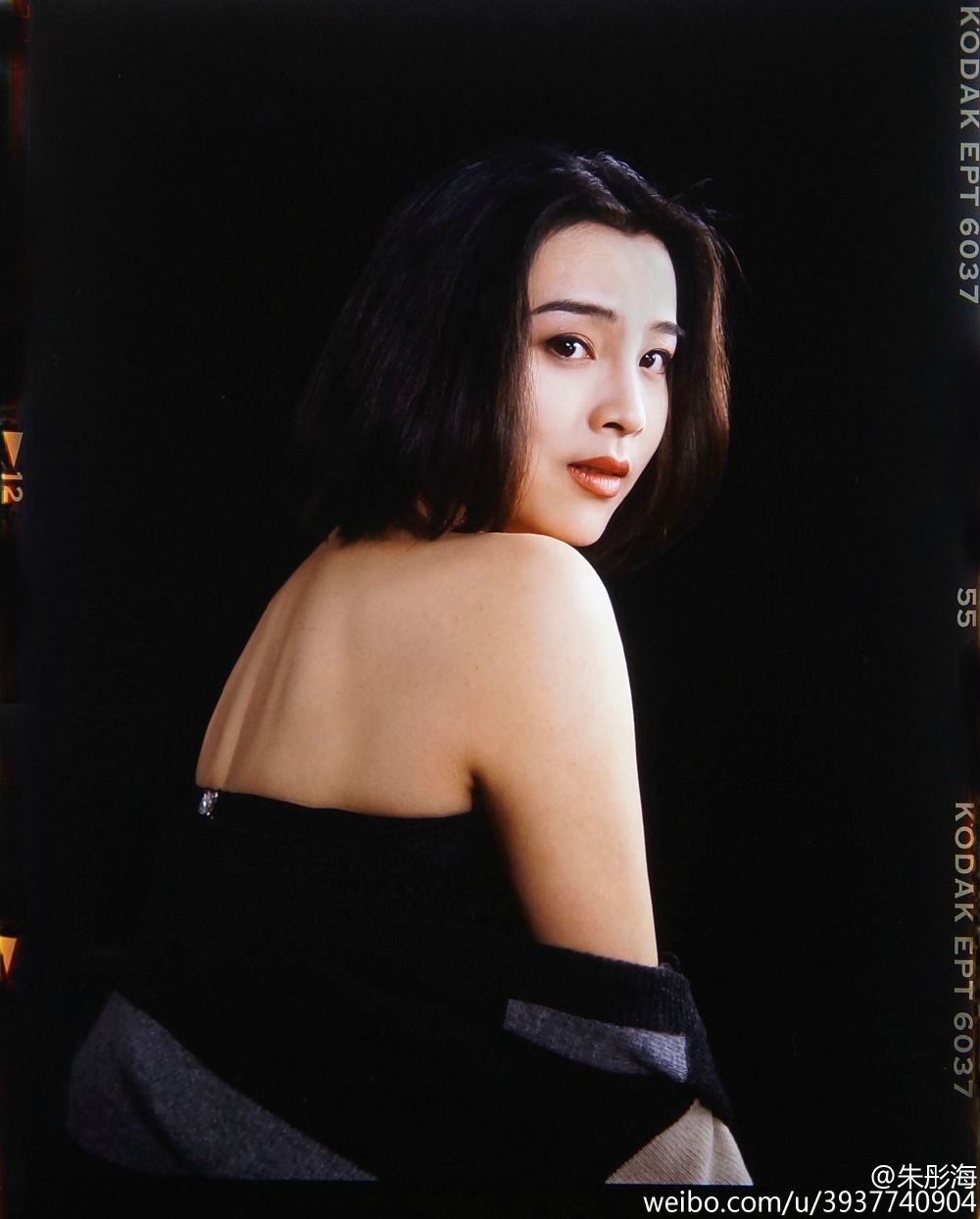 Mingming Zhao Sexy and Hottest Photos , Latest Pics