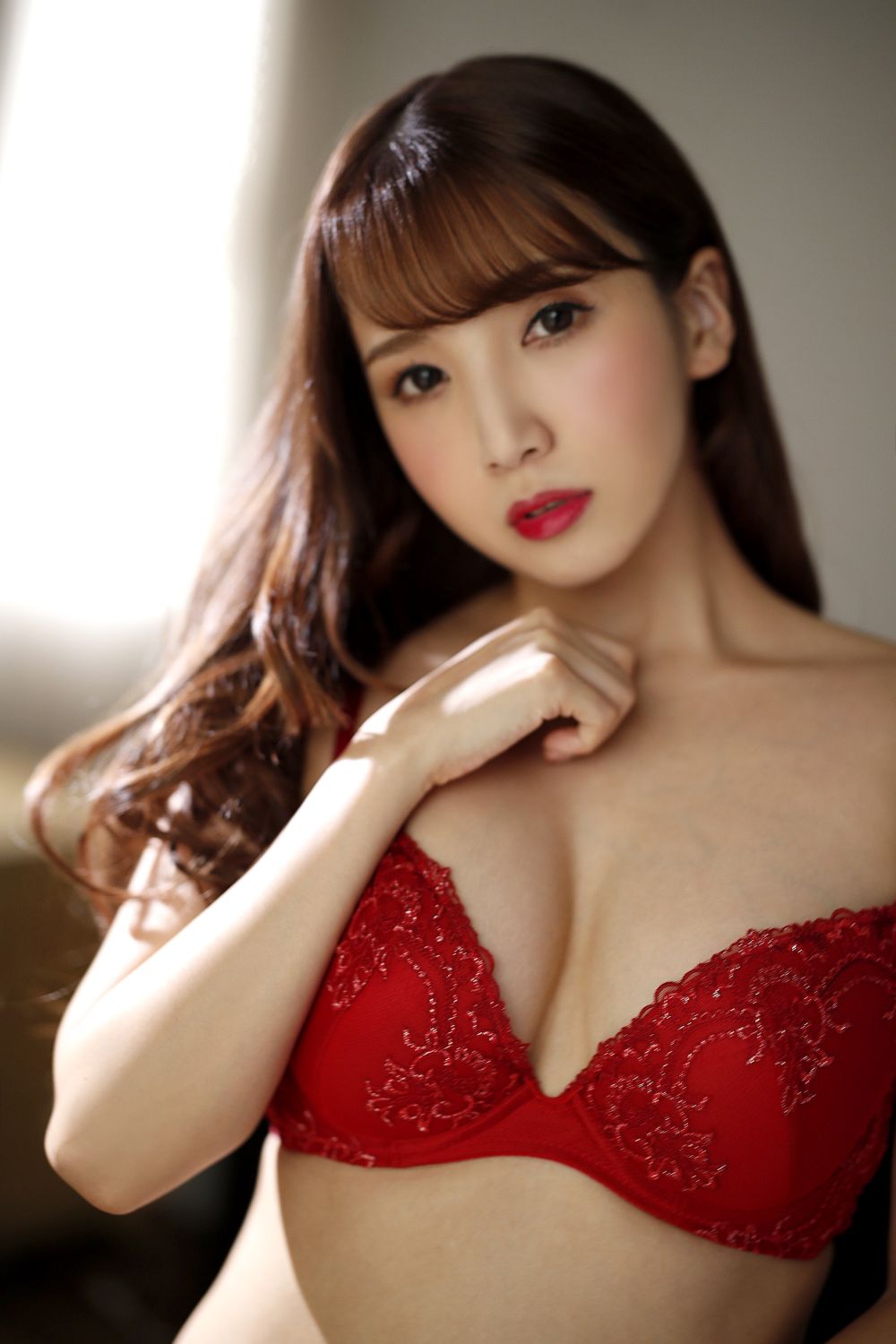 Ayaka Tomoda Sexy and Hottest Photos , Latest Pics