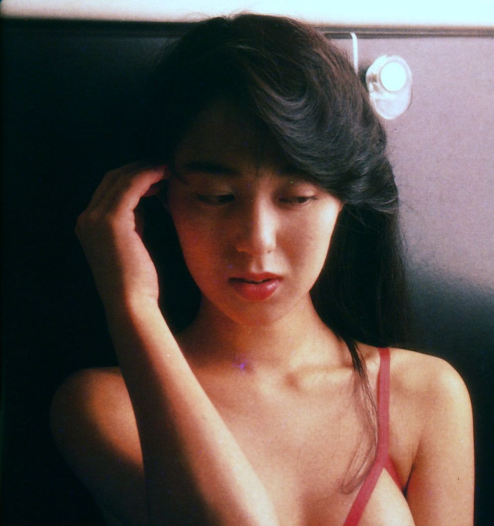 Hitomi Shiraishi Sexy and Hottest Photos , Latest Pics