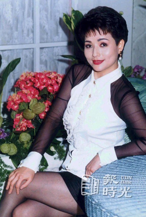 Hsin-Yu Pei Sexy and Hottest Photos , Latest Pics