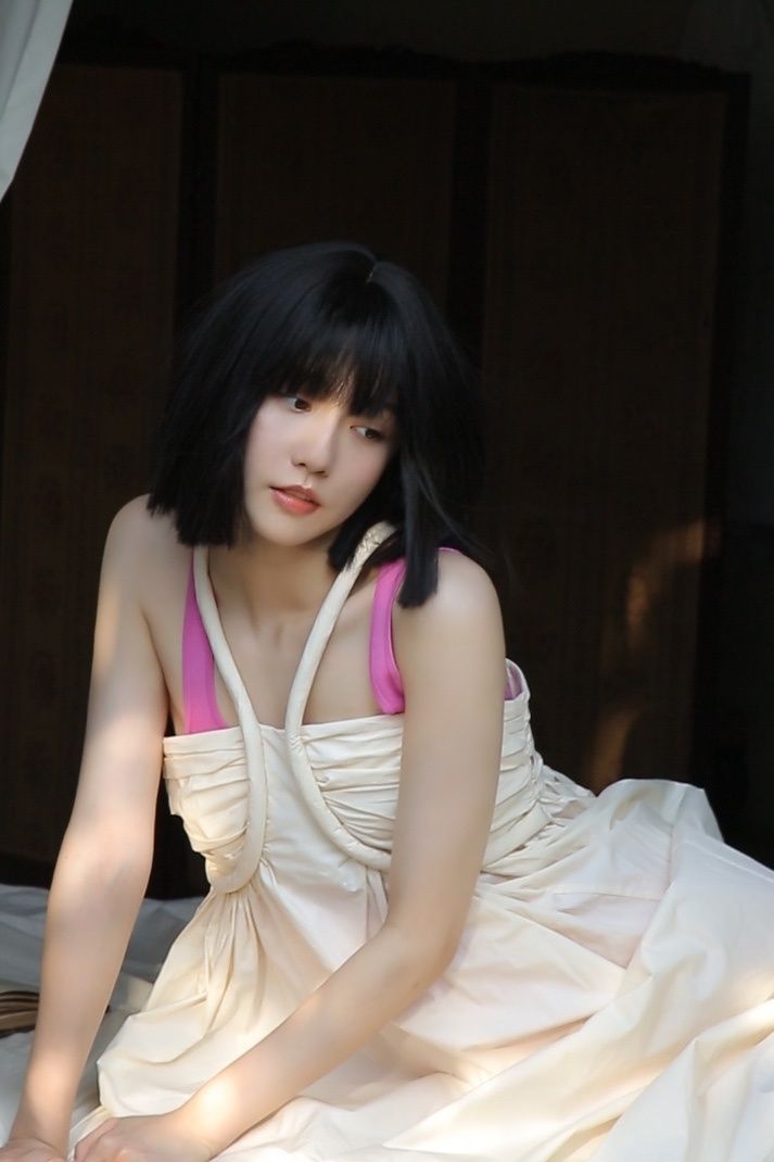 Guo Cheng Sexy and Hottest Photos , Latest Pics
