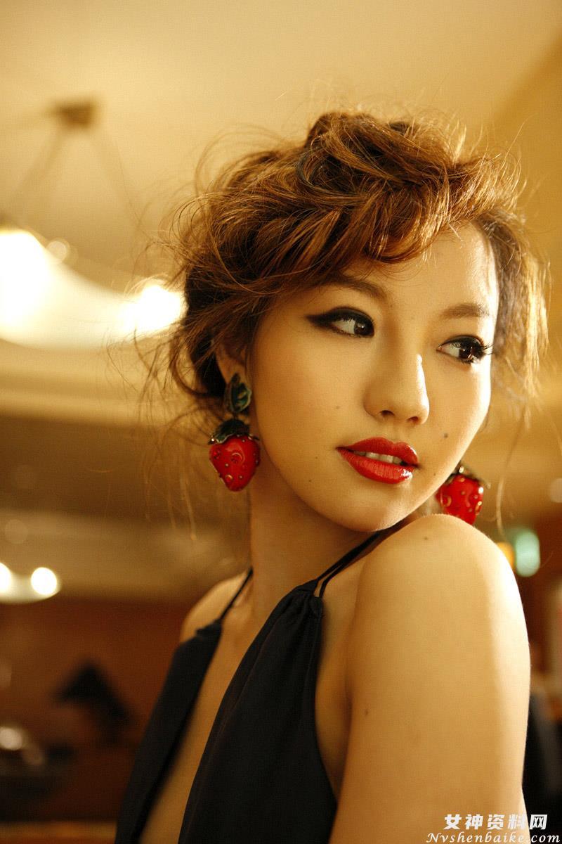 Nana Tanimura Sexy and Hottest Photos , Latest Pics