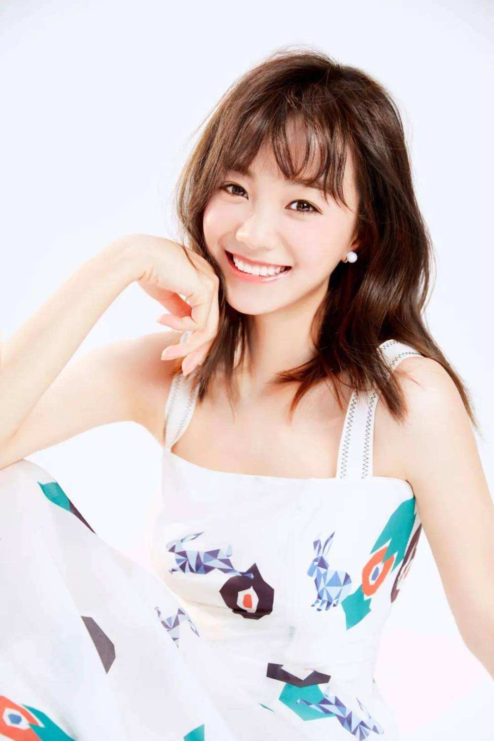 Yixuan Hu Sexy and Hottest Photos , Latest Pics