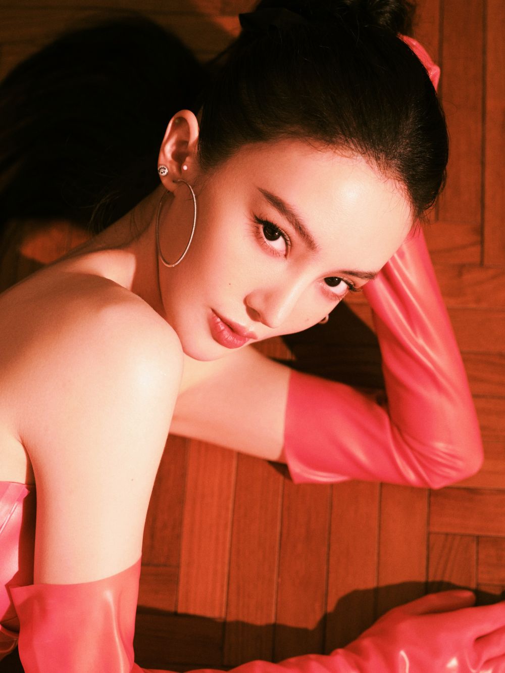 Gina Chen Jin Sexy and Hottest Photos , Latest Pics