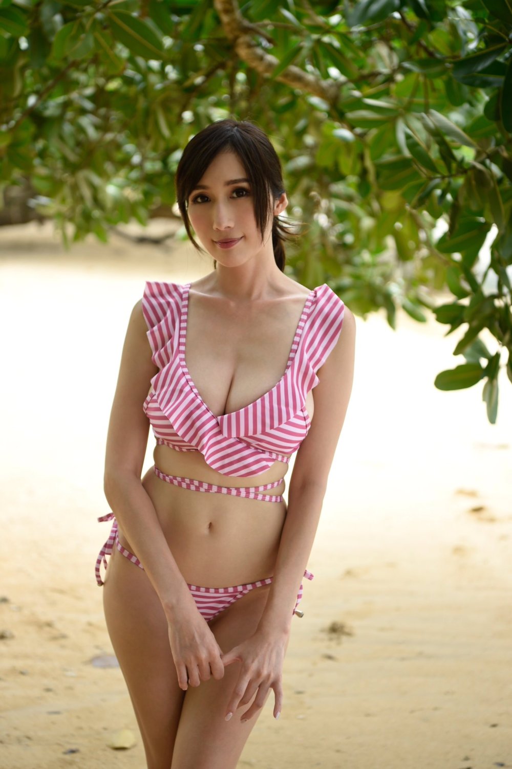 京香Julia Sexy and Hottest Photos , Latest Pics