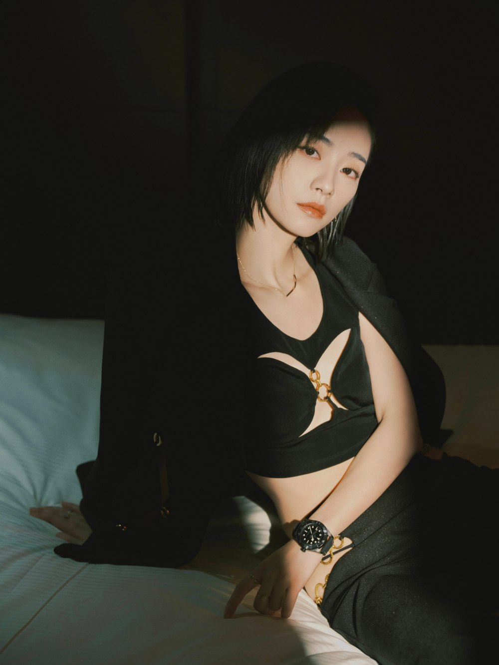 Yase Liu Sexy and Hottest Photos , Latest Pics