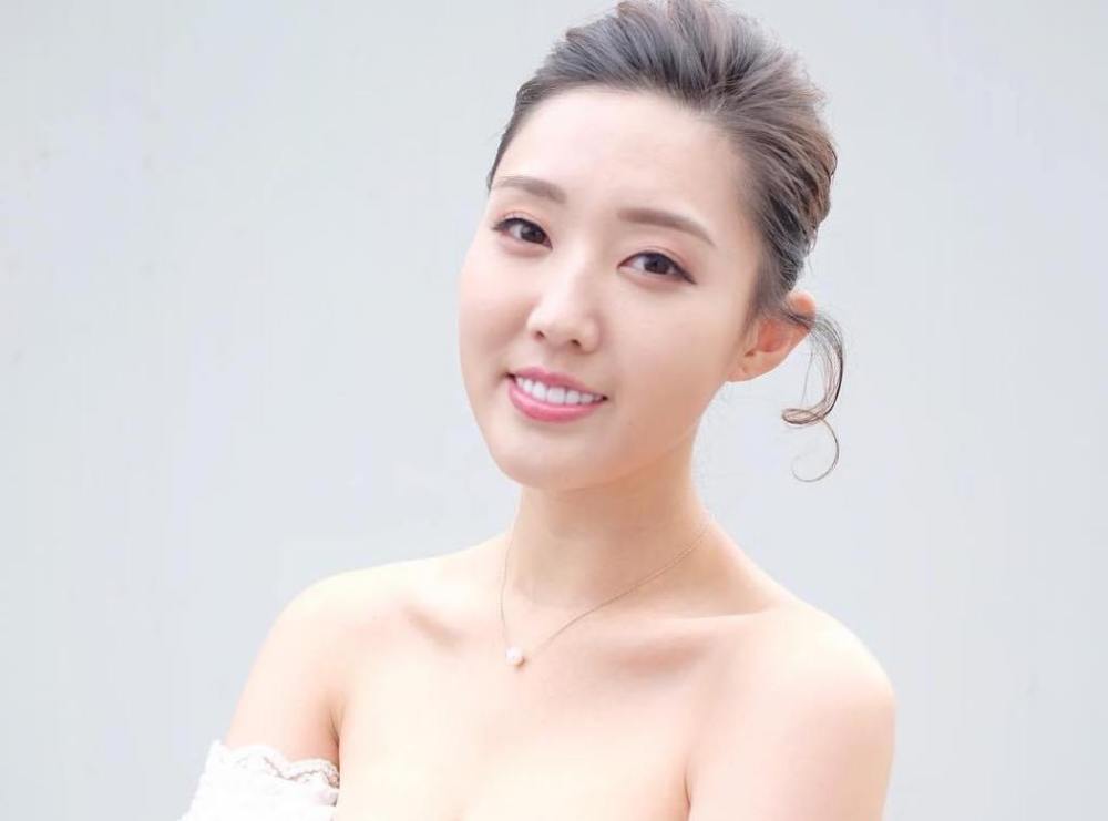 Kirby Sau-Yi Lam Sexy and Hottest Photos , Latest Pics
