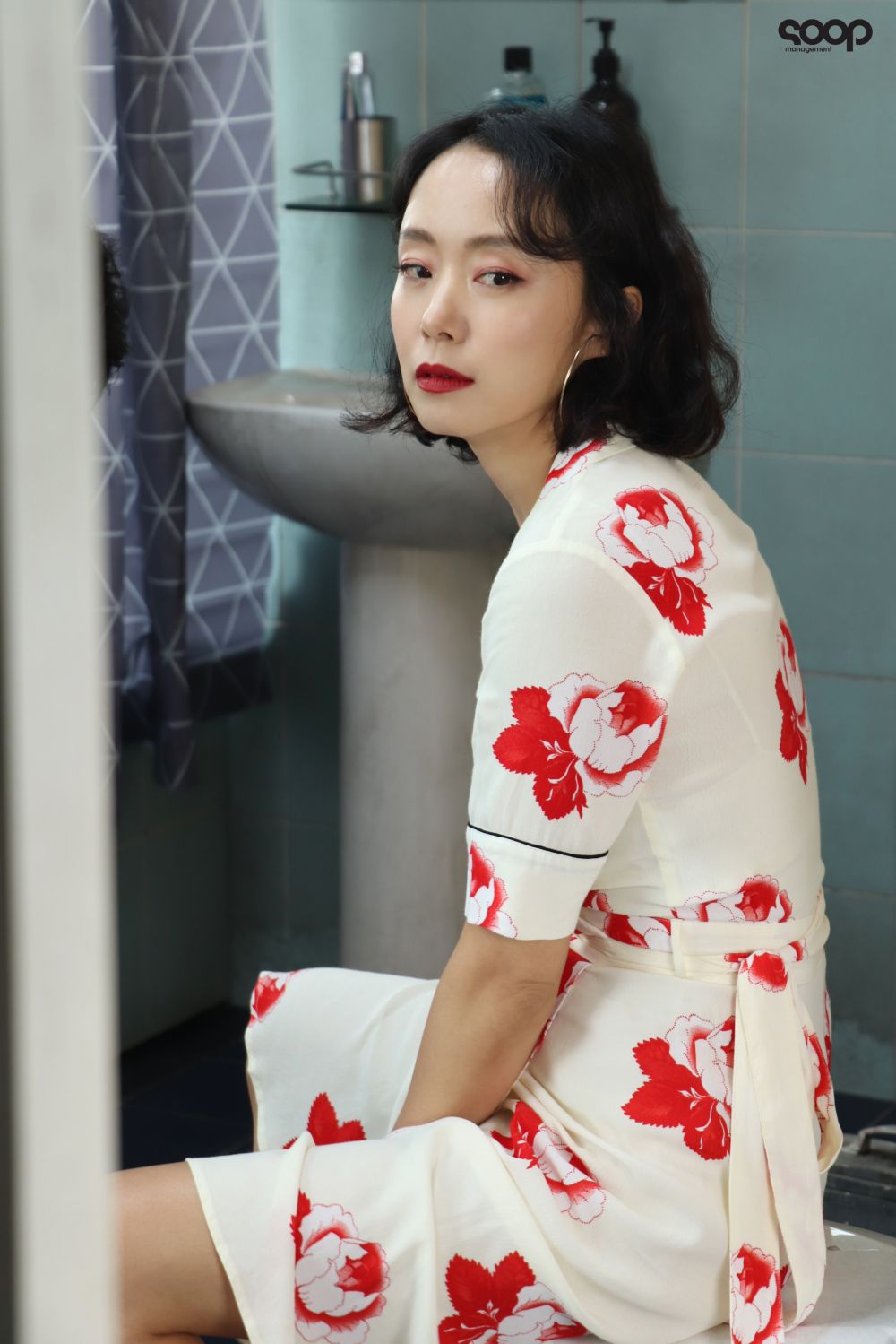 Jeon Do-yeon Sexy and Hottest Photos , Latest Pics
