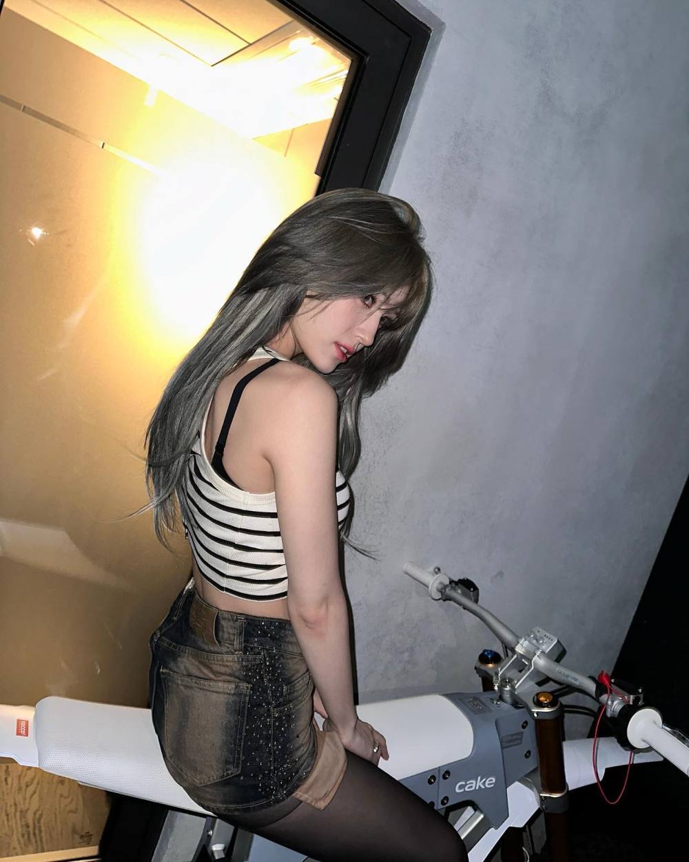 So-mi Jeon Sexy and Hottest Photos , Latest Pics