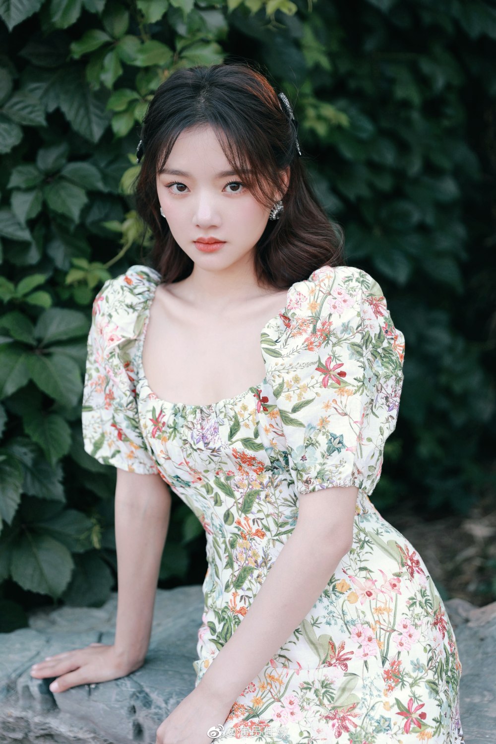 Min Ren Sexy and Hottest Photos , Latest Pics