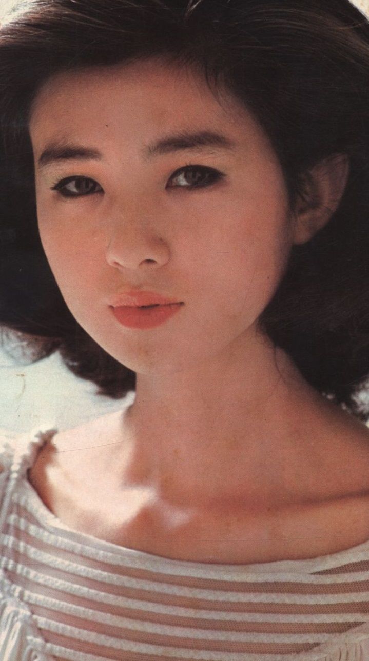 Kumiko Akiyoshi Sexy and Hottest Photos , Latest Pics