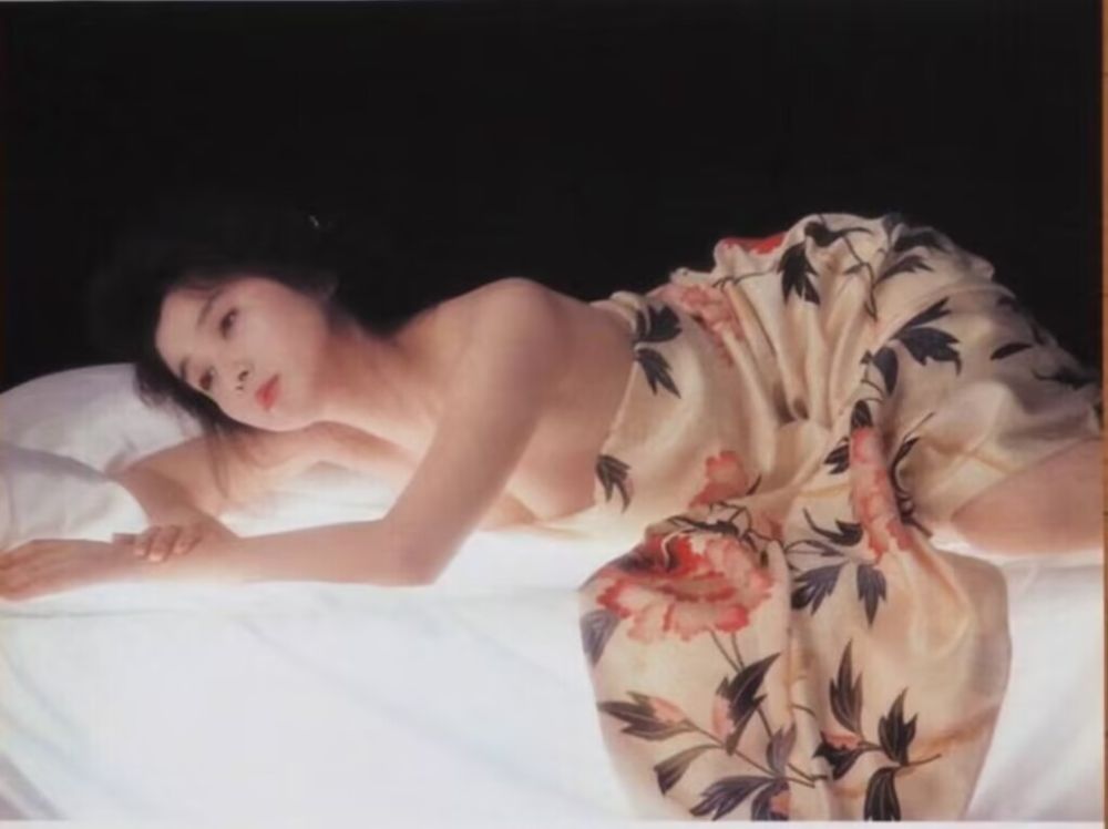 아키요시 쿠미코 섹시한 사진 & 고화질 사진