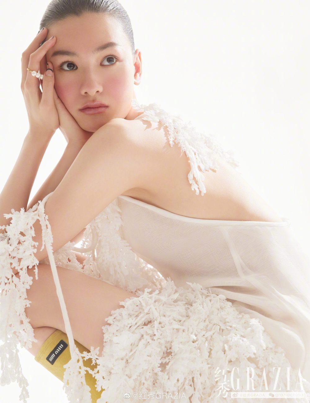 Qiu Tian Sexy and Hottest Photos , Latest Pics