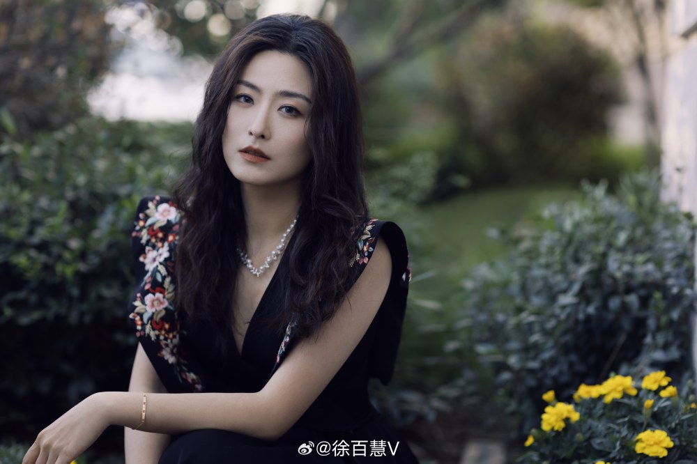 Baihui Xu Sexy and Hottest Photos , Latest Pics
