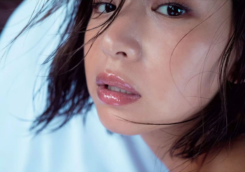 Ayaka Sayama Sexy and Hottest Photos , Latest Pics