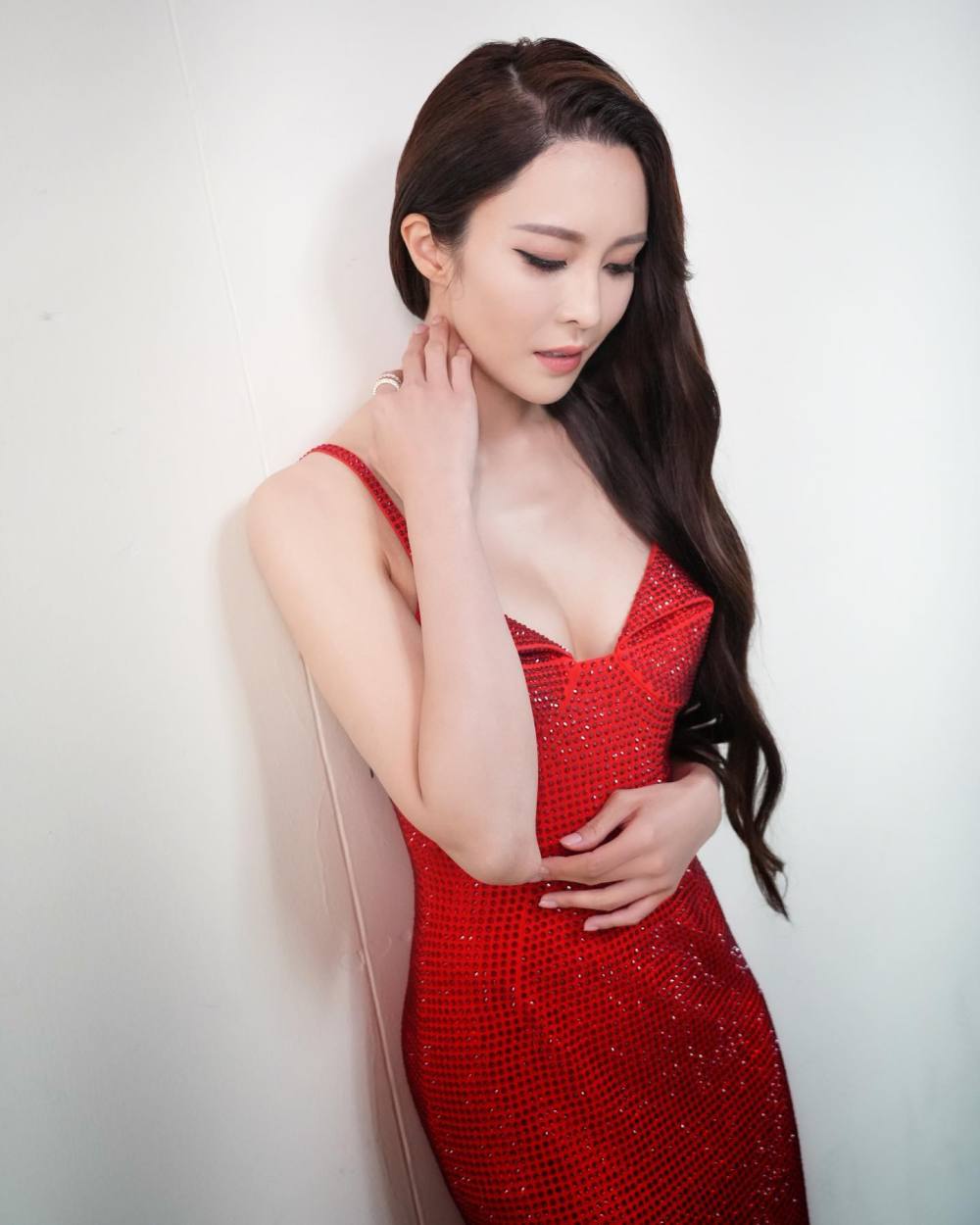 Kelly Cheung Sexy and Hottest Photos , Latest Pics