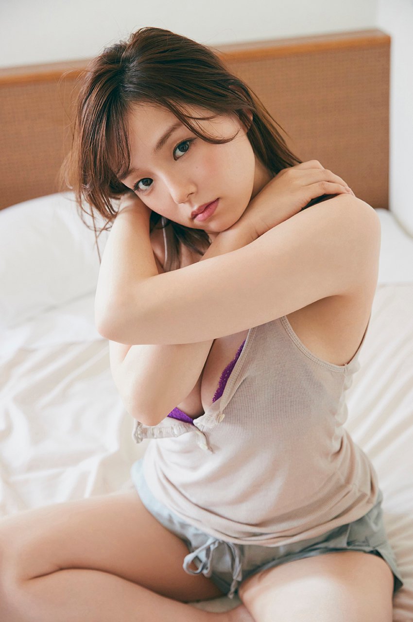 Ai Shinozaki Sexy and Hottest Photos , Latest Pics